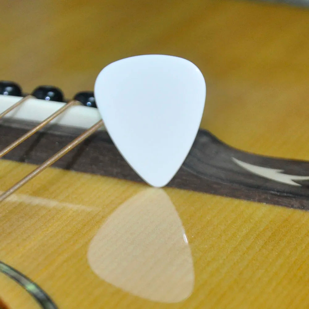 Wholesale Lots of 500Pcs Solid White Celluloid Guitar Picks Plectrums 0.46Mm / 0.71Mm / 0.96Mm / 1.5Mm